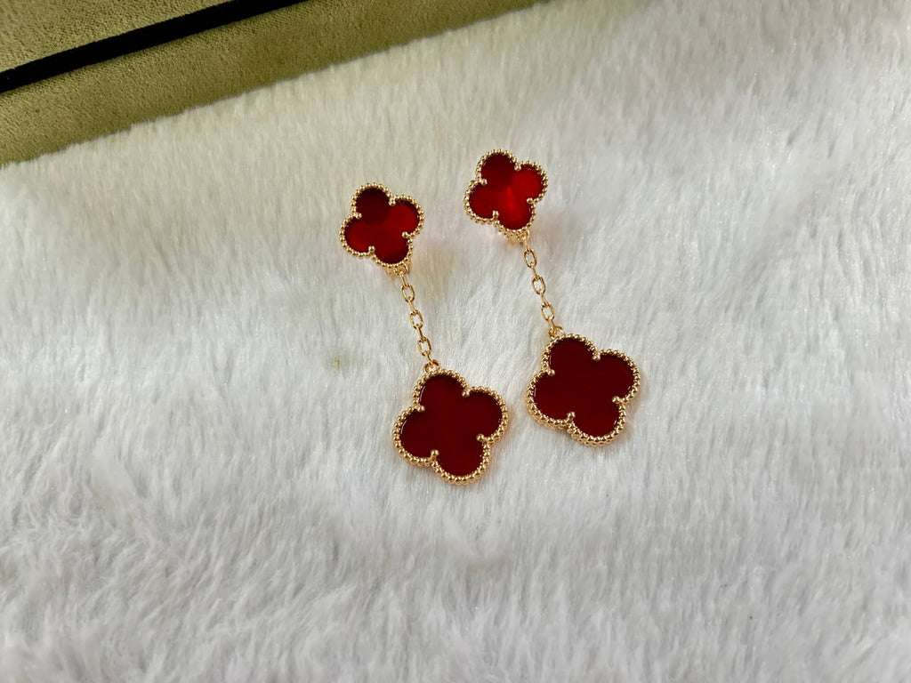 Van Cleef & Arpels CLOVER 2 MOTIF CARNELIAN EARRINGS