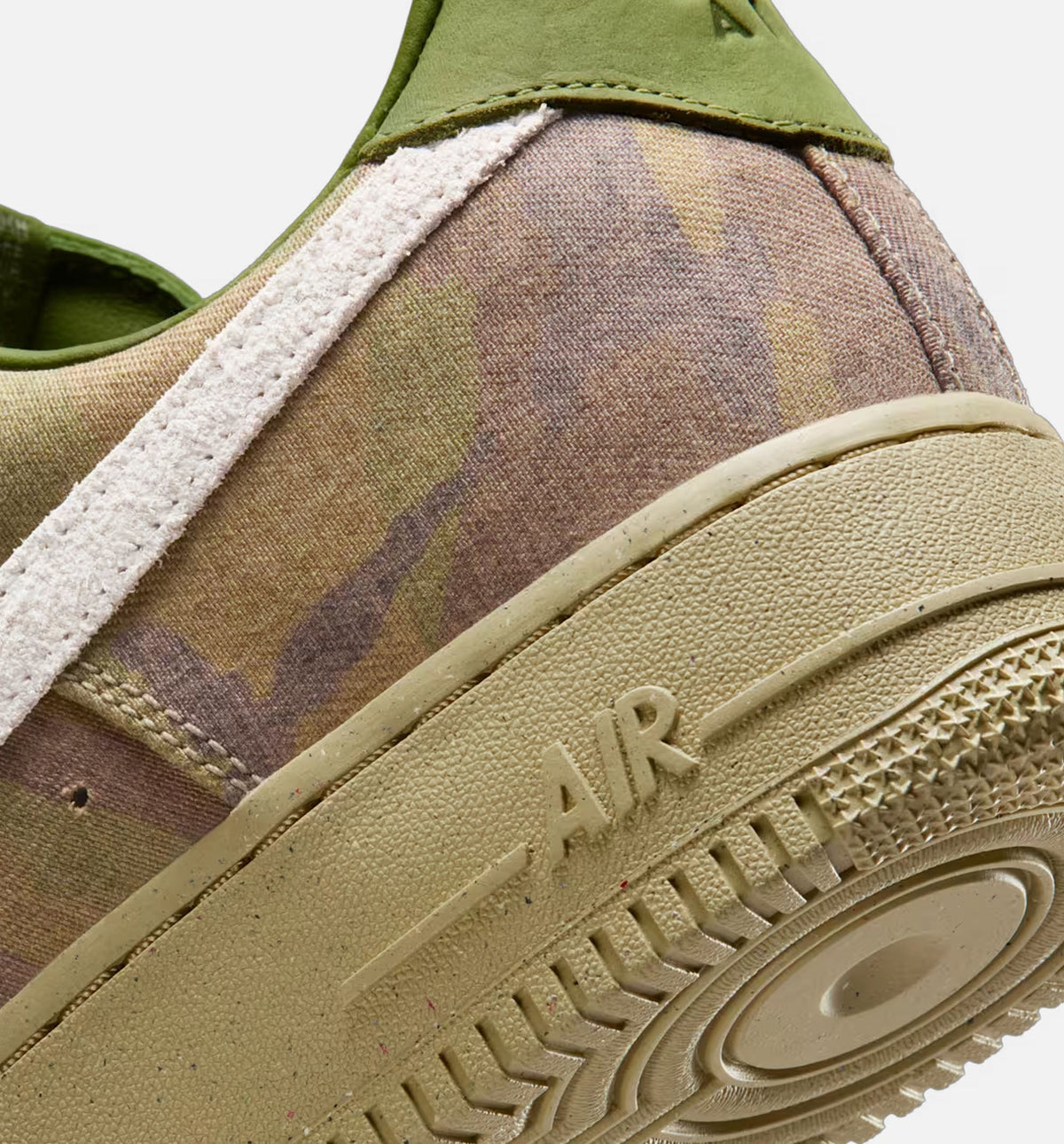 Air Force 1 Low Asparagus and Chlorophyll – Men's Lifestyle Shoe in Asparagus/Aluminum/Phantom/Wheat Grass