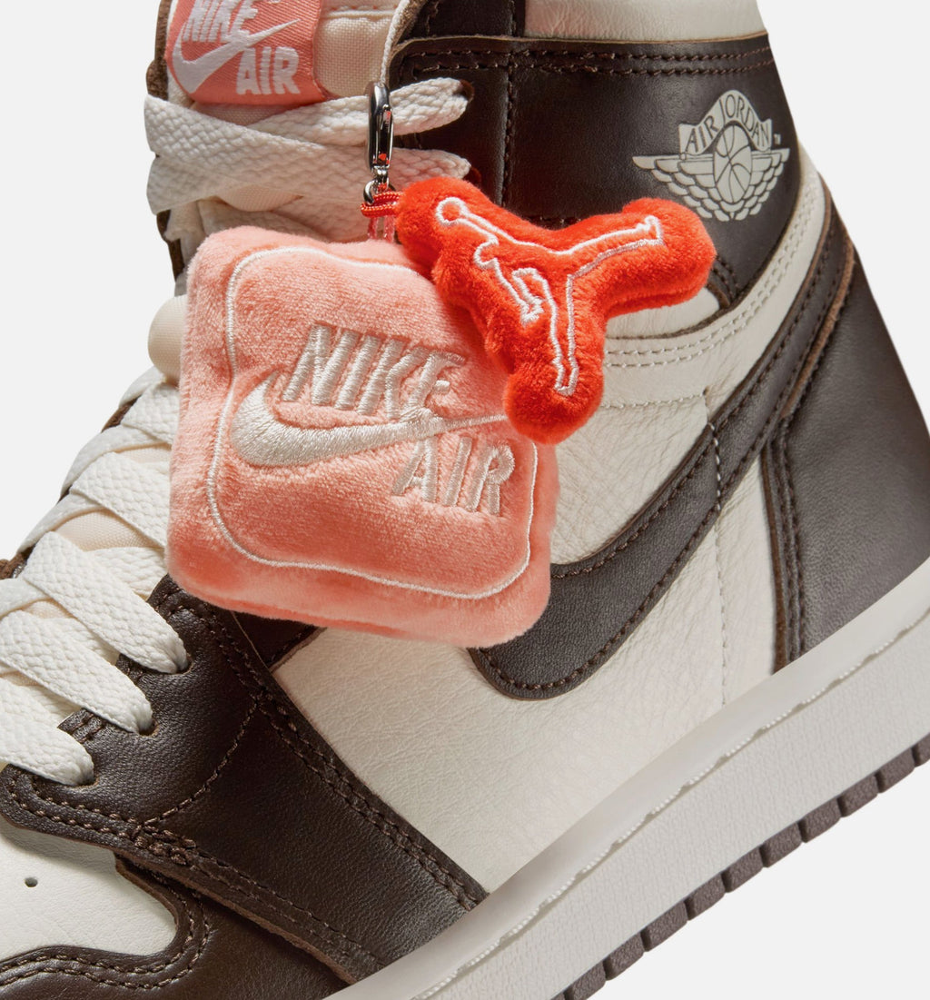 Air Jordan 1 Retro High OG 'Baroque Brown' - Women's Lifestyle Sneaker (Baroque Brown/Light Madder Root/Sail)