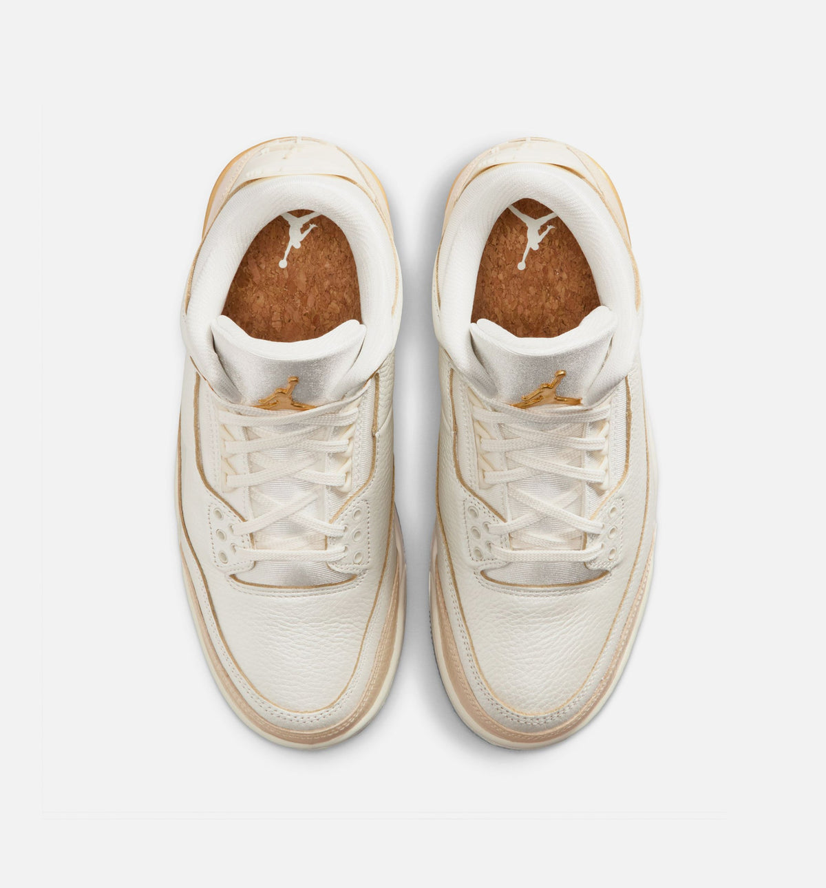 Air Jordan 3 Retro Sail & Pale Ivory Women's Lifestyle Shoe - Sail/Team Gold/Pale Ivory/Metallic Gold/Ice