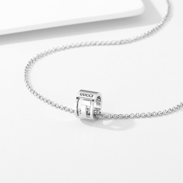Gucci Vintage Interlocking Couple Necklace