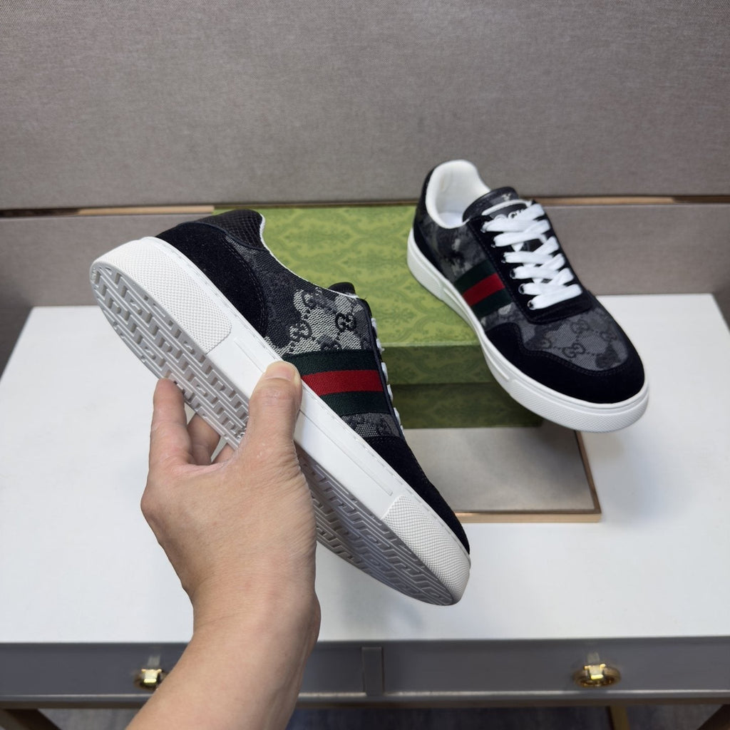 Gucci Men's Green-Red Stripe Sneakers