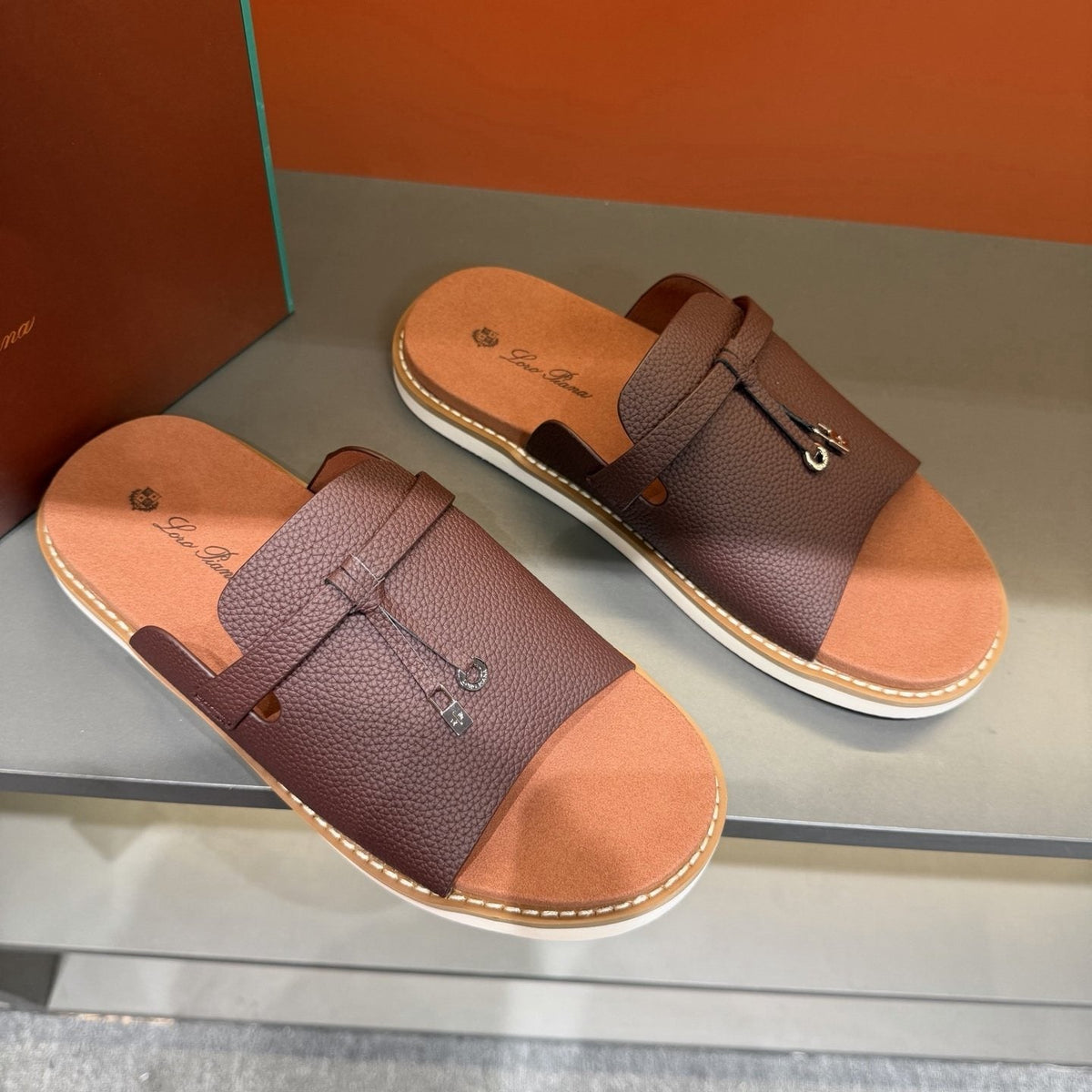 Loro Piana Men's Leather Slide Sandals - Leather Upper And Lining