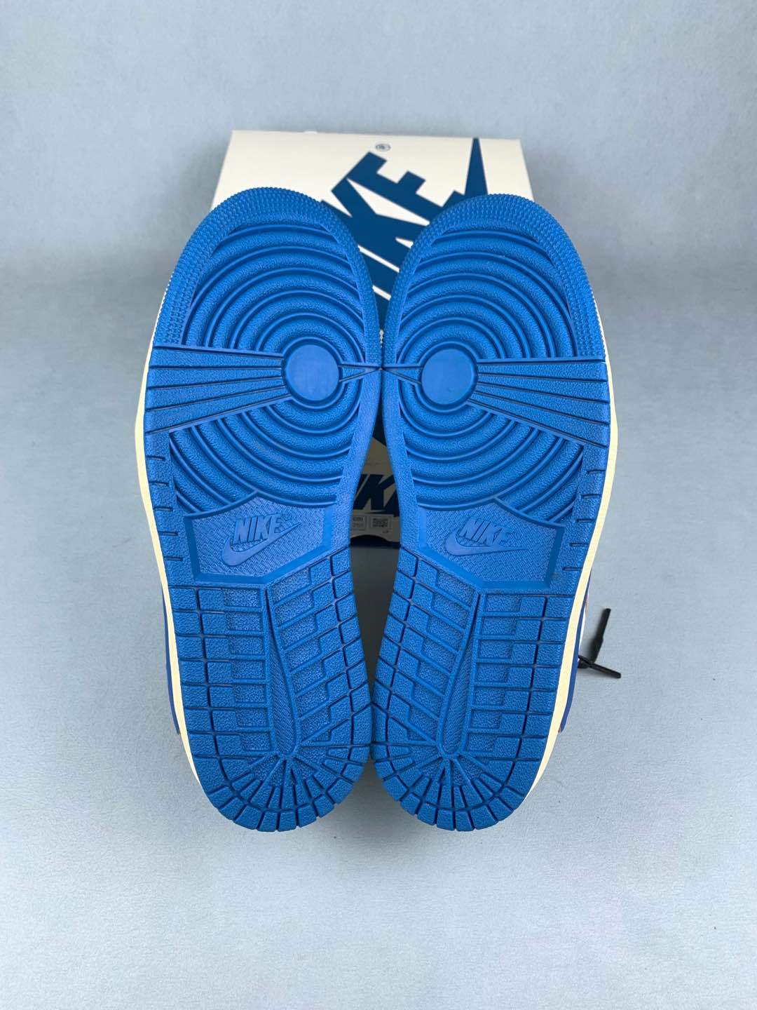 Air Jordan 1 Low OG Travis Scott Reverse Mocha Whit Unisex Sneakers DM7866-104